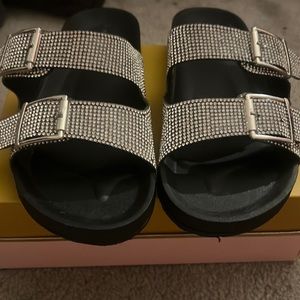 Like new Madden Girl sandals size 8.5